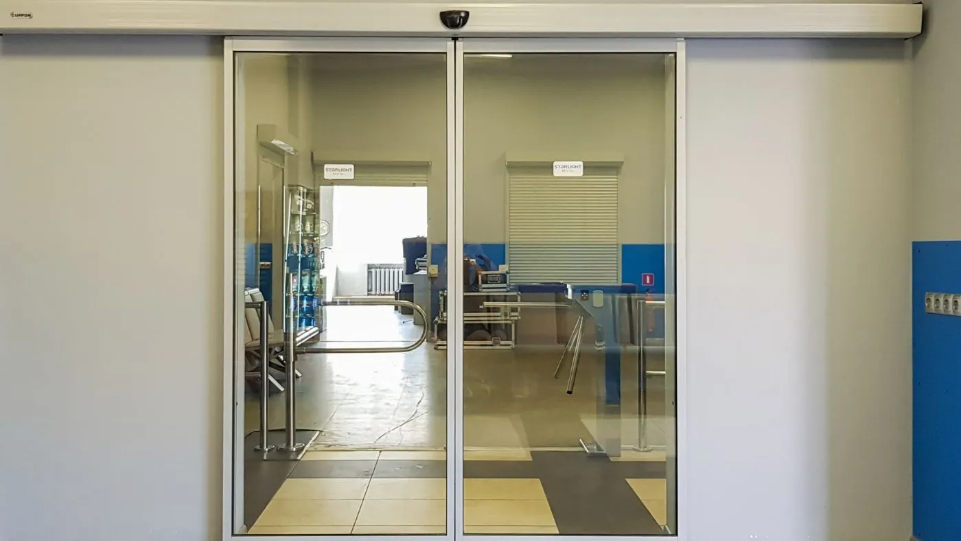 Instalación de Puertas Automáticas en Mérida.webp